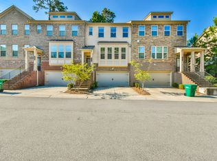 377 Provenance Dr, Sandy Springs, GA 30328