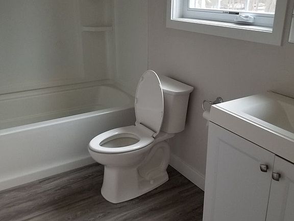 5th image of 40 Summer St Unit 103