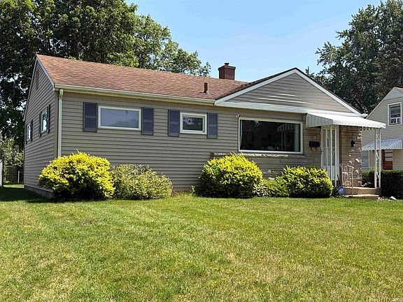 3rd image of 2322 Rockne Dr