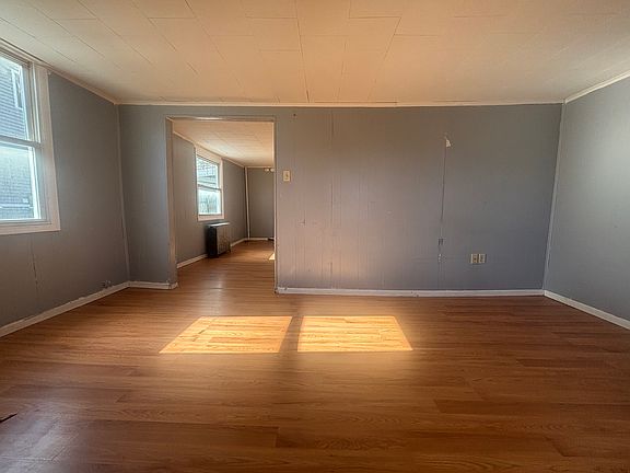 2nd image of 51 Barney St