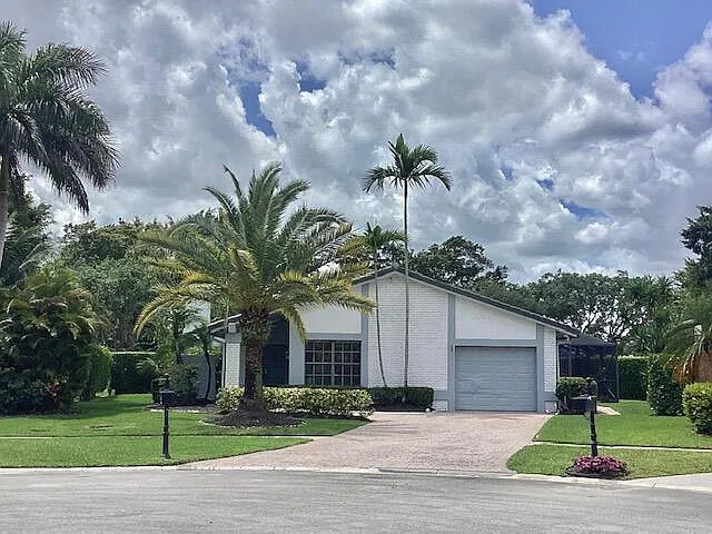 10496 Augusta Ct — Photo 1