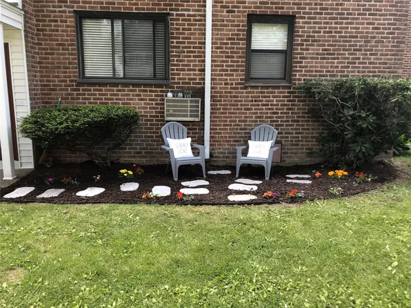 28 Lawrence drive #B, White Plains, NY 10603