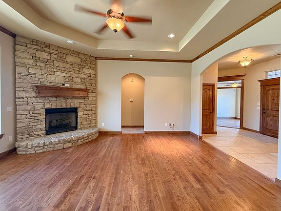 2nd image of 14009 Canterbury Dr
