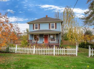 17055 SW Florence St, Beaverton, OR 97078