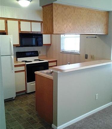 2nd image of 2410 Stoney Run Trl #2410