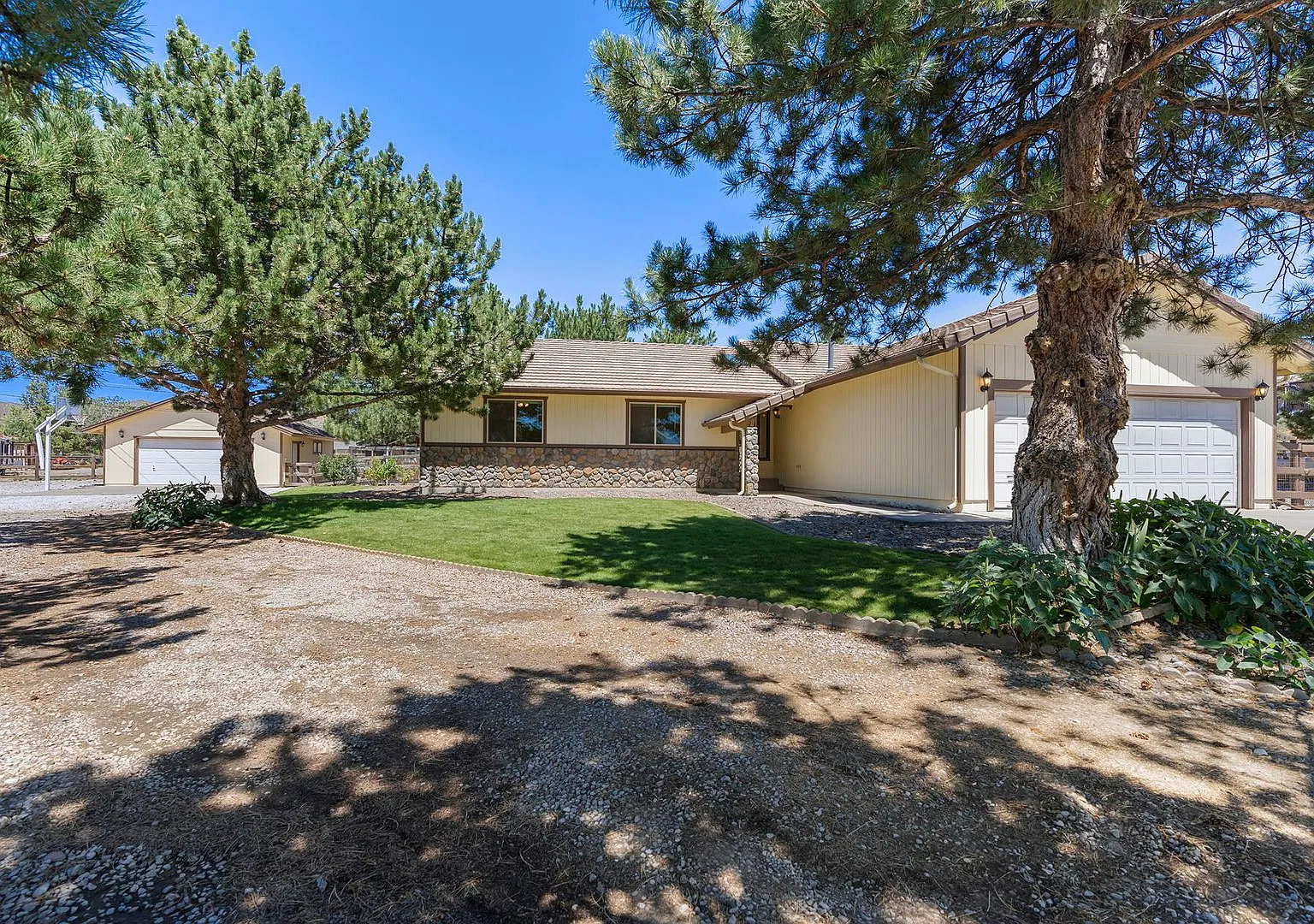 Updated 3 Bedroom Home on a Fenced Acre with Two Garages — Photo 1