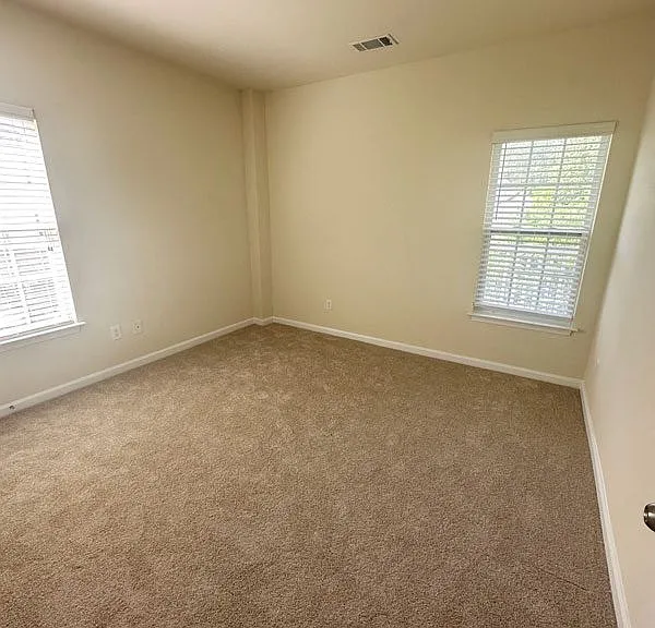 Clairmont at Farmgate — Photo 125