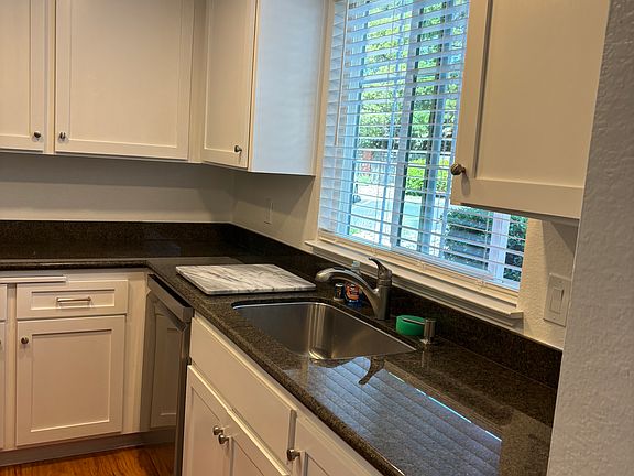 4th image of 336 Blanchard Ln