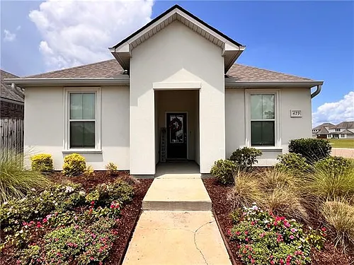 479 Lakeshore Vlg E Photo 1