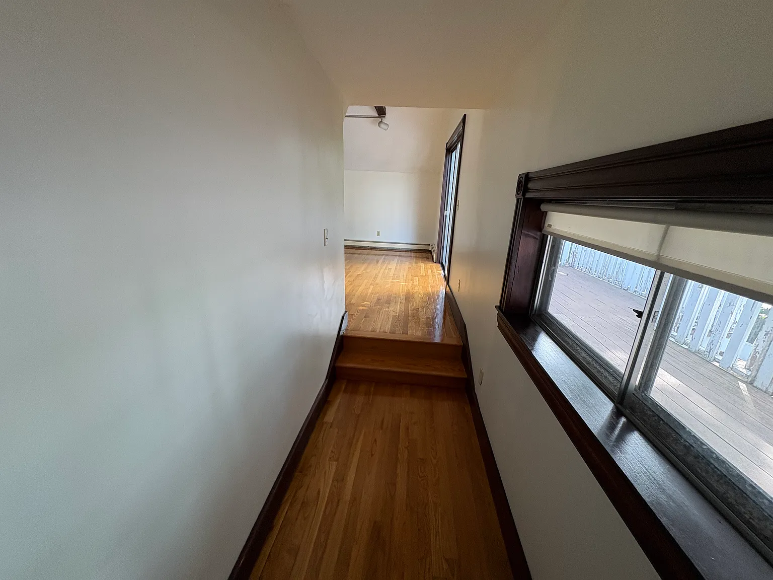 4 bed, 1.5 bath, 1300 sqft, $4,000 — Photo 3