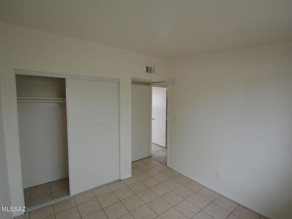 5th image of 1033 E 25th St APT 4
