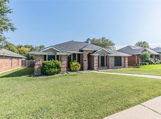 3220 Riverview Dr, Mesquite, TX 75181