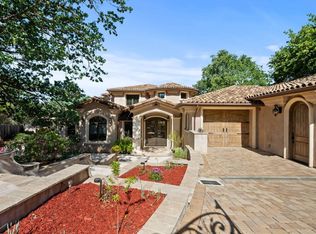 15301 Robin Anne Ln, Monte Sereno, CA 95030