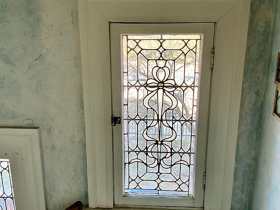 4th image of 101 E Willamette Ave #5