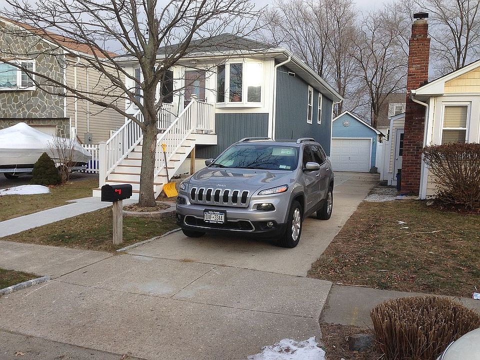 2nd image of 122 Coolidge Ave