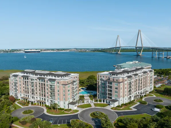 176 N Plaza Ct #606, Mount Pleasant, SC 29464