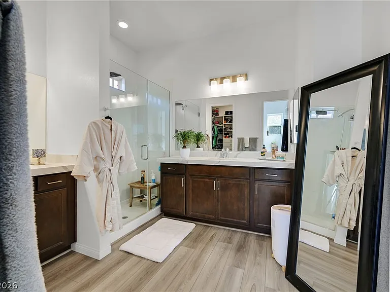 111 Ibiza Lake Dr — Photo 18