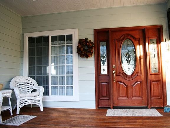 2nd image of 182 Deer Hollow Cir