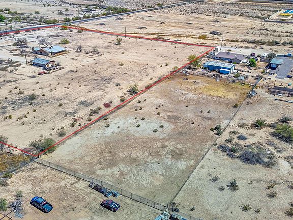 4th image of 30501 W Yuma Road #Z