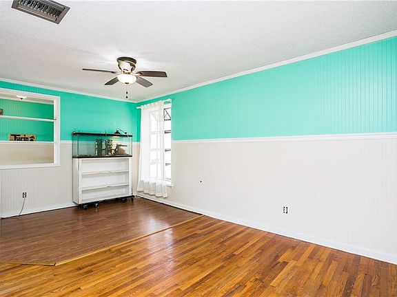 5th image of 226 Clara Vista St
