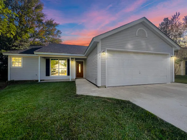 241 Hastings Dr, Goose Creek, SC 29445