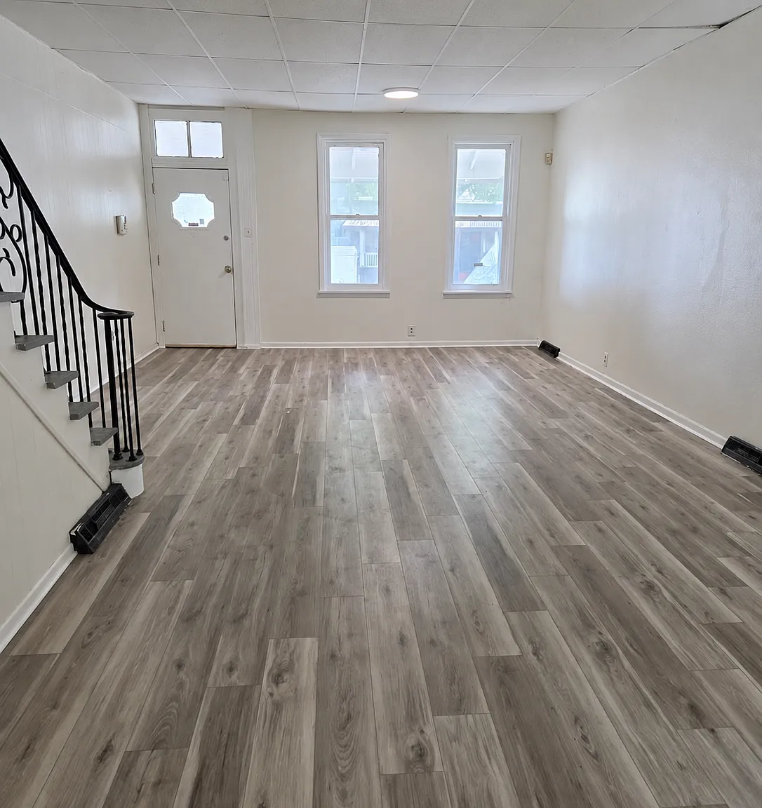 2 bed, 1200 sqft, $1,250 — Photo 1