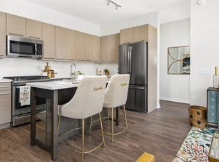 215 Beacon St APT 4, Boston, MA 02116