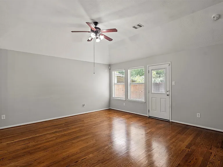 6907 Birnam Garden Ln — Photo 18