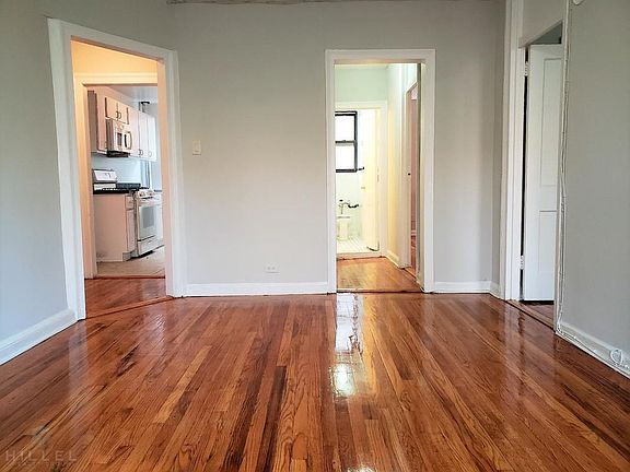 4th image of 4332 47th St #B/6
