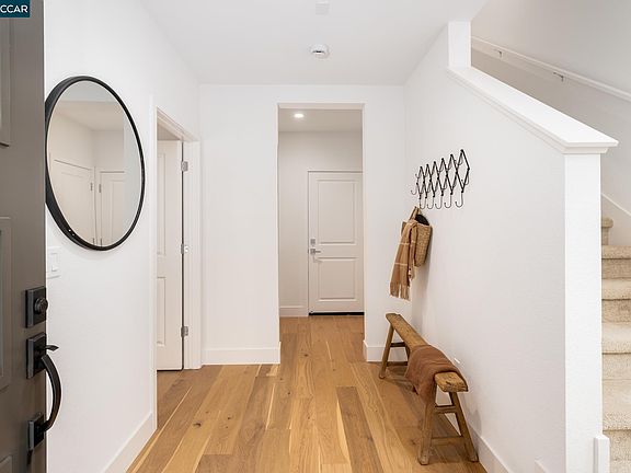 4th image of 6012 Sunglow Ter