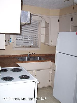 1st image of 409 Summit Ave
