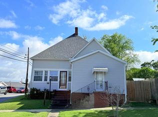 18 Mill St, Harrisburg, IL 62946