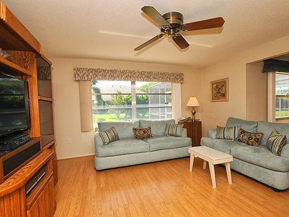 4th image of 116 Matisse Cir