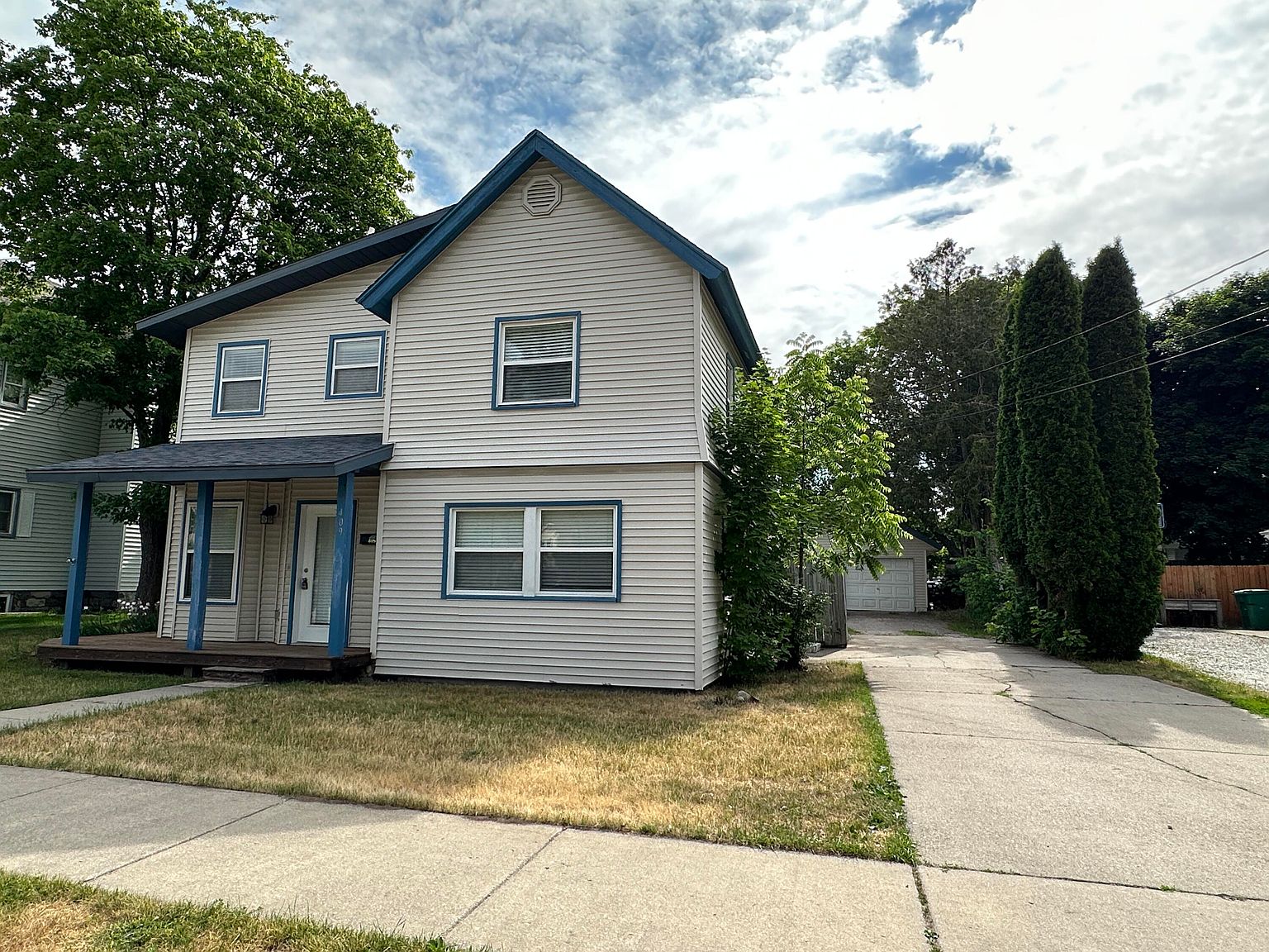 409 S Court Ave, Gaylord, MI 49735 MLS 201824797 Zillow