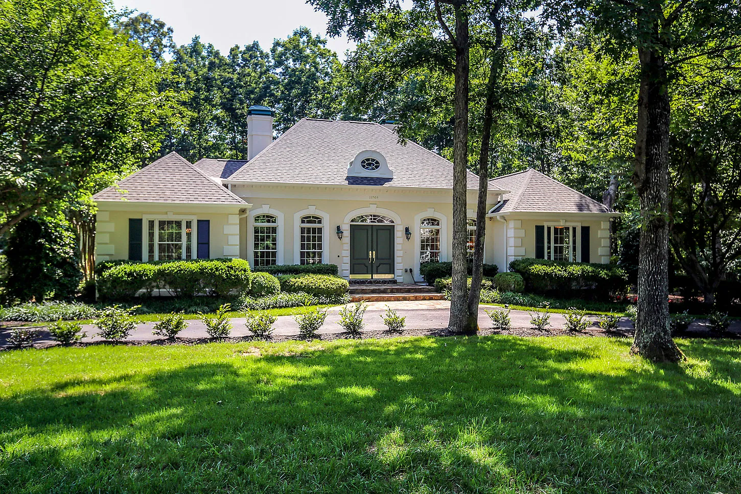 11003 Sheridan Dr photo 1