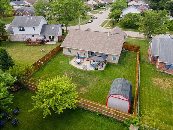 4th image of 8808 Deer Chase Dr
