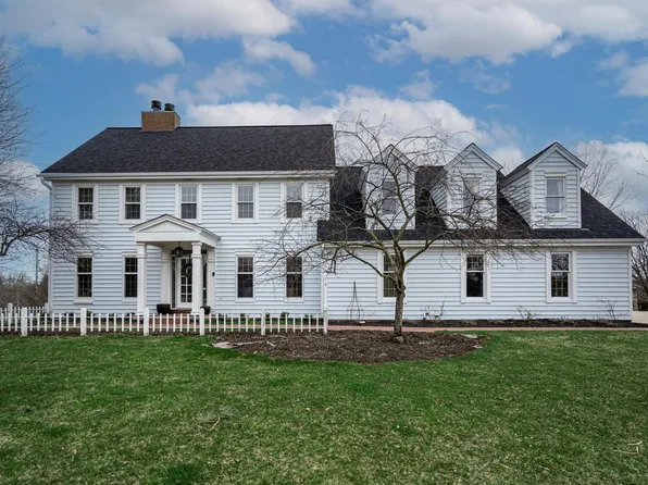 W298N1864 Lost Tree COURT, Pewaukee, WI 53072