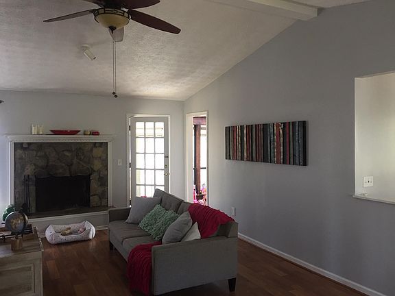 3rd image of 600 Green Valley Dr SE