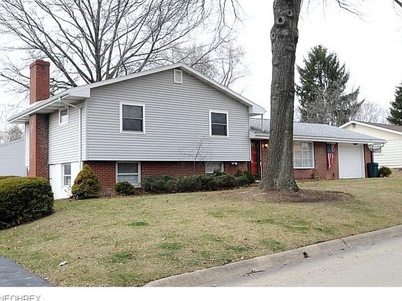 2nd image of 1205 Greenacre Dr