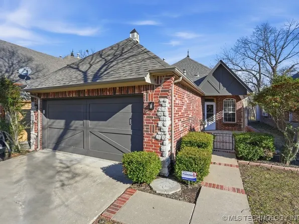 525 N Willow Pl, Jenks, OK 74037