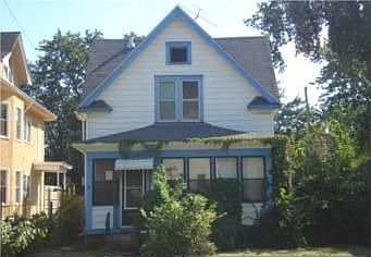 1st image of 2634 Emerson Ave N