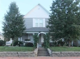 1107 Court St, Beatrice, NE 68310