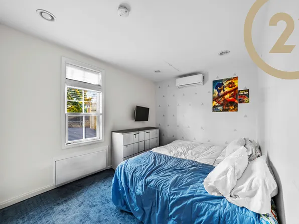 159 Lake Street image 6 of 15