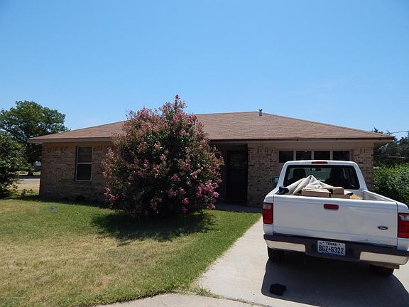 2nd image of 901 Jackson Ave