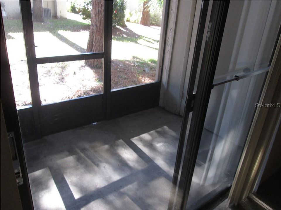 2nd image of 126 Springwood Cir APT A