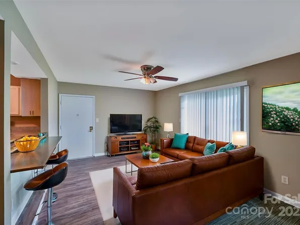 809 High Meadow Ln Unit F, Charlotte, NC 28217