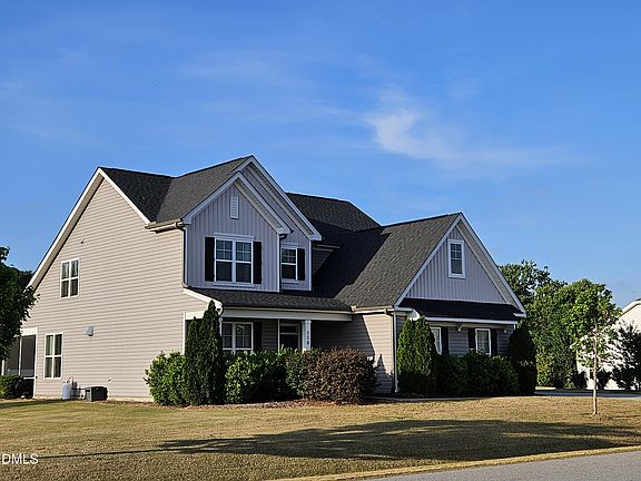 3rd image of 138 Beverly Pl