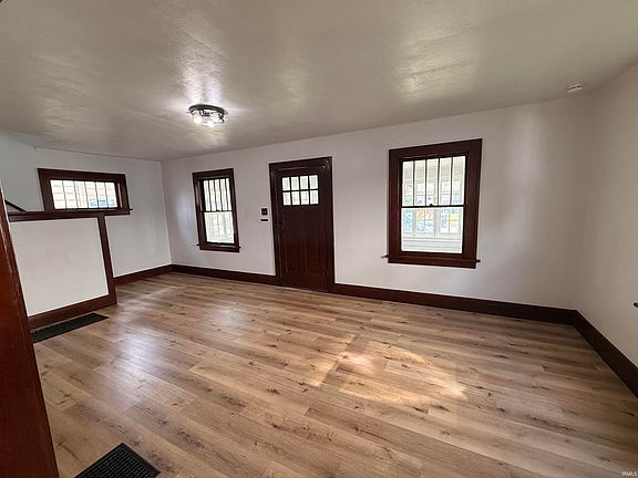 5th image of 217 Altgeld St
