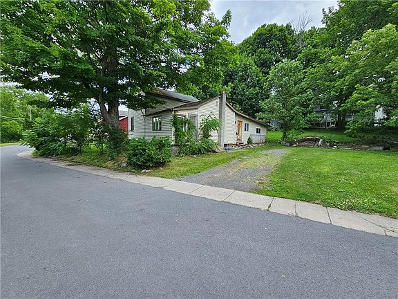 3rd image of 22 Miller St