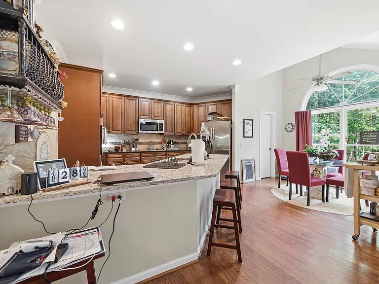 1001 Kakie Pl — Photo 15